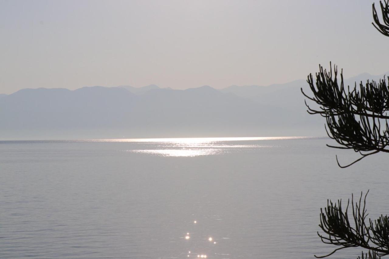 5 Meters From The Beach Chrani Bagian luar foto